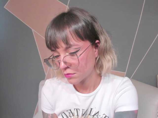 Fényképek AmyAddison Are you hungry baby? I want to swallow you up♥I want you to end in my mouth♥fingering+blowjob@goal♥lovense on 999
