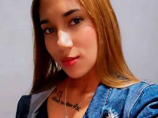 Erotikus videocsevegés AmyHillss1