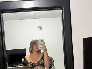 Erotikus videocsevegés Anaistone