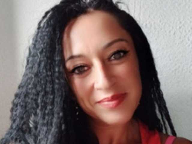 A profil fényképe Anaiza