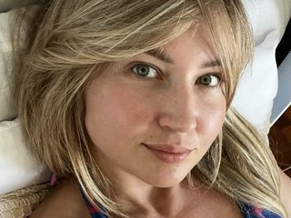 Erotikus videocsevegés WhereisAlice