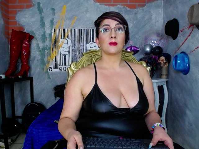 Fényképek AndreaFetish welcome to my room heavy and dirty talk!!! any request must be accompanied by tokens #femdom #anal #squirt #bdsm #heels #smoke #mature #mistress #deepthroat #cei #joi #fetish #strapon #sph #bigtit