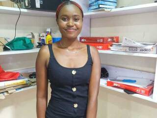 Erotikus videocsevegés AnerlisaDee