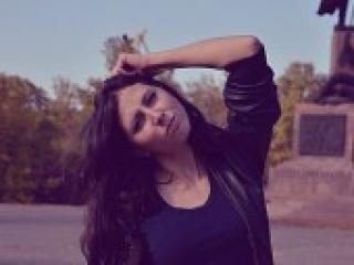 Erotikus videocsevegés angel17a