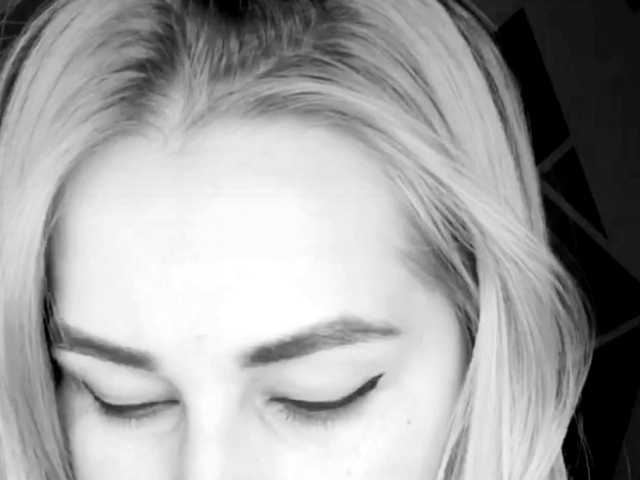 A profil fényképe _Alice_