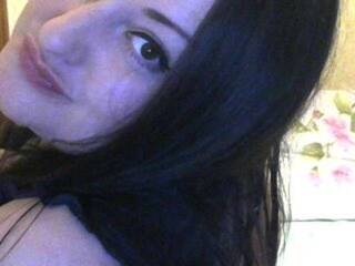 Erotikus videocsevegés Angelgirl777