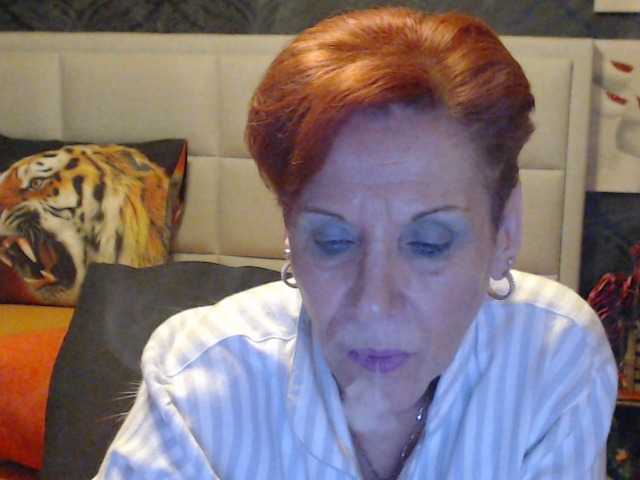 Fényképek ANGELGRANNY welcom guys..pm..50 tk..pussy or ass..100..tits or feet..50..let s have fun
