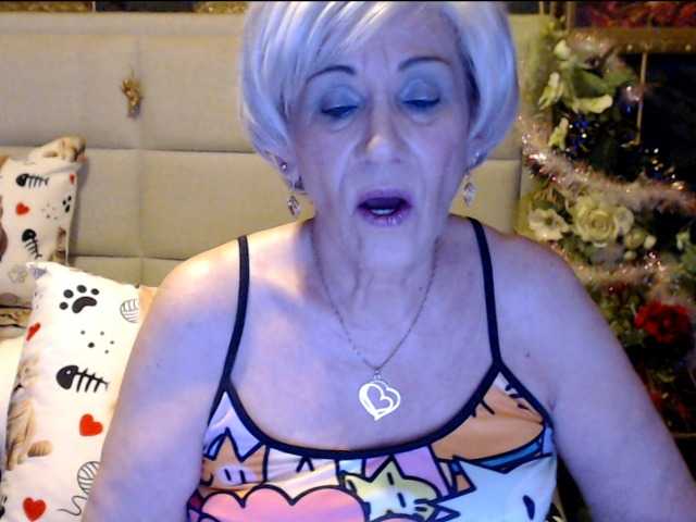 Fényképek ANGELGRANNY welcom guys..pm..50 tk..pussy or ass..100..tits or feet..50..let s have fun