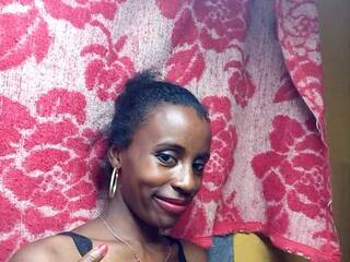 Erotikus videocsevegés Angelicah69