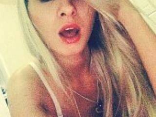 Erotikus videocsevegés angelinka11