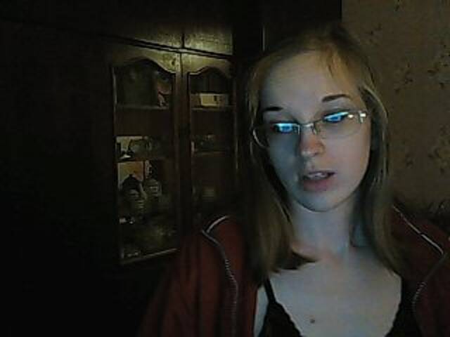 Sugárzási képernyőképek Angelpussy1