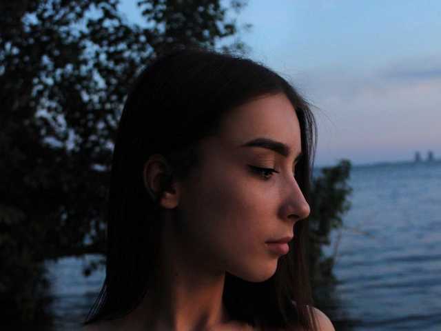 A profil fényképe AngIAd
