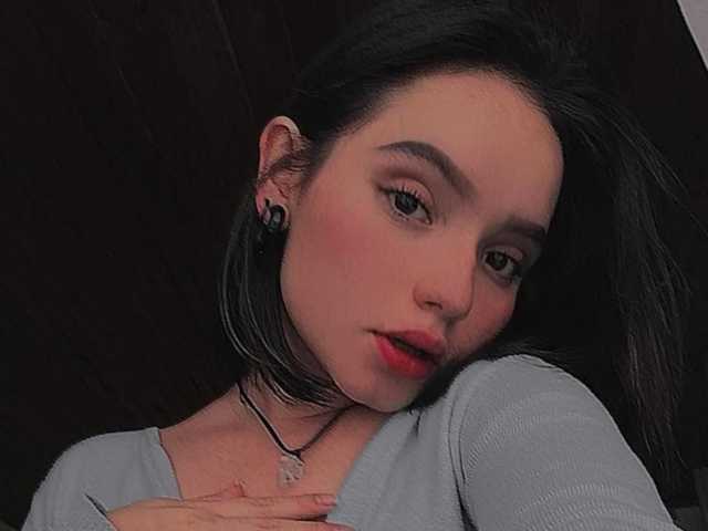 A profil fényképe Annie-Mills