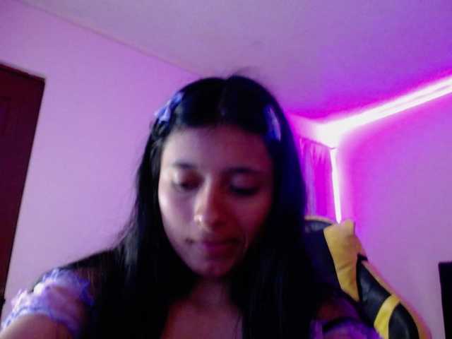 Fényképek Annii-99 ♥♥♥A sweet girl looking for someone to love me and fuck me!♥♥♥♥goal wet t-shirts + dance 450 tkn