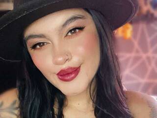 Erotikus videocsevegés ANNY-THOMPSON