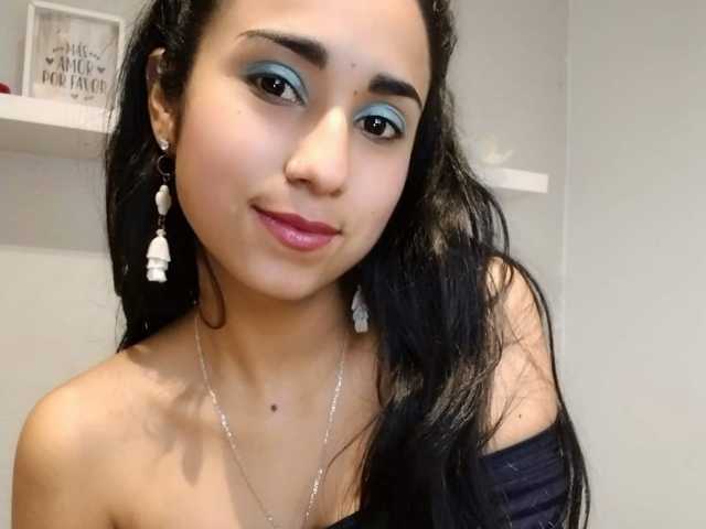 A profil fényképe Annyee