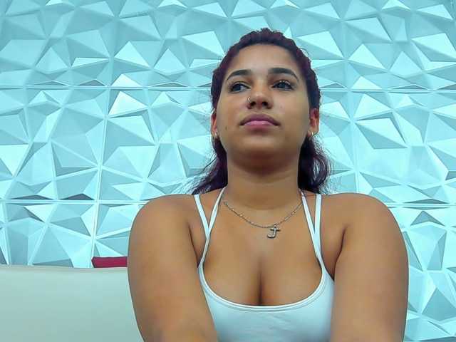 Fényképek AnnyeGrace Happy Tuesday Vibes, Tip im so excited for being here with all of you, please make sure to fllow me and tip em for any special request, Make me CUM at Goal #latina#taned#bigass