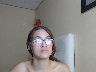 Erotikus videocsevegés AmbarAnthonellaMarquez