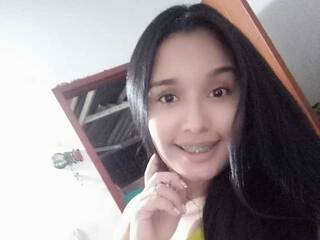 Erotikus videocsevegés Antonella-capri