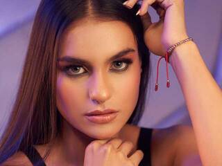 Erotikus videocsevegés Antonella-Rossi