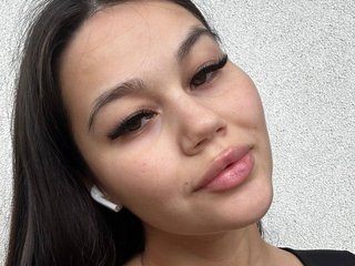 Erotikus videocsevegés AnuricBriny