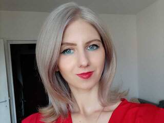 Erotikus videocsevegés AnuskaAny