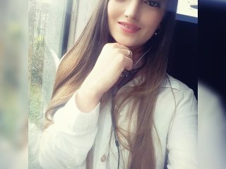 A profil fényképe april-rosse