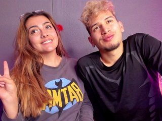Erotikus videocsevegés AprilNick