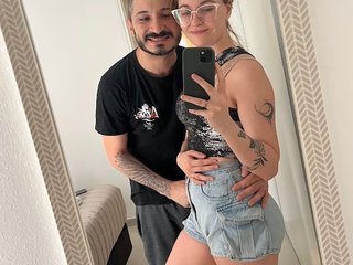 Erotikus videocsevegés ArgentineHotCouple