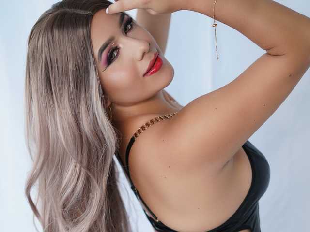 A profil fényképe ariana111