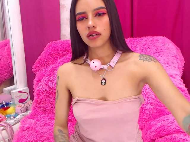 Fényképek ArianaMoreno ♥ Just because today is Friday, I will give you the control of my lush for 10 minutes for 200 tokens ♥ ♥ Just because today is Friday, I will give you the control of my lush for 10 minutes for 200 tokens ♥
