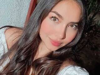 Erotikus videocsevegés ArianaTorres