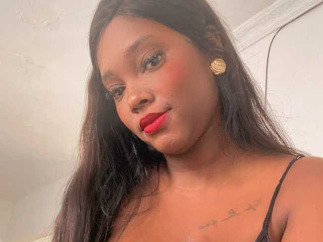 A profil fényképe AriannaxxxHot