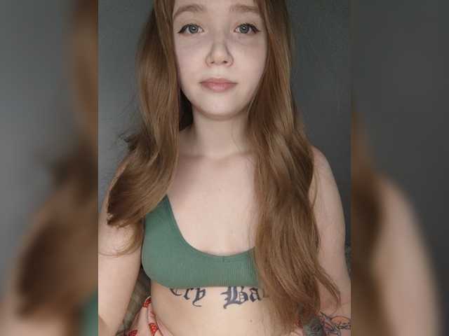 Fényképek Baby-baby_ Hi my name is Alice I'm 22 I love lovens a lot of 2 tokensyour nickname on my body 222my instagram hellokitty6zloevaluation of your member 50 tokens