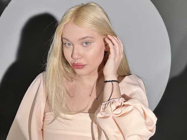 A profil fényképe Arisharisha