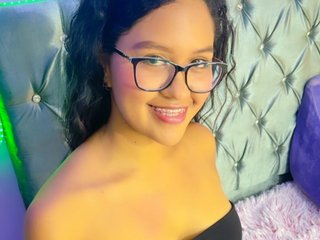 Erotikus videocsevegés AryaVarma