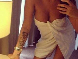 Erotikus videocsevegés AshantiBrown