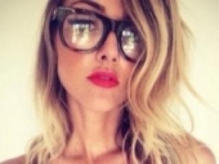 A profil fényképe ashlyy