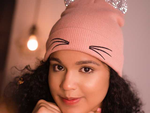 A profil fényképe Ass-baiba