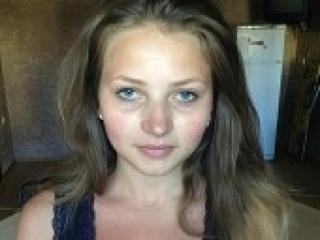 Erotikus videocsevegés attractive7