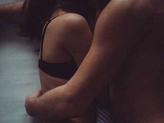 Erotikus videocsevegés KOMHATA-PA3BPATA