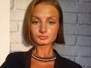 Erotikus videocsevegés AuroraRow