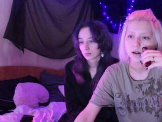 Erotikus videocsevegés Nagito_Komaeda