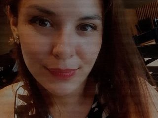 Erotikus videocsevegés Avril-xoa