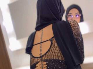 Erotikus videocsevegés aziiza-56