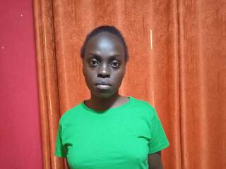 Erotikus videocsevegés Babenadia