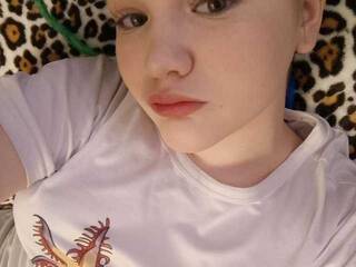 Erotikus videocsevegés Baby-Molly