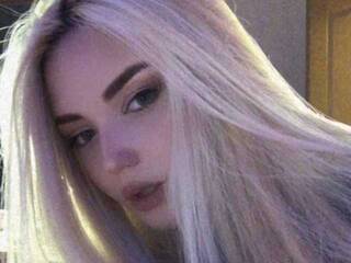 Erotikus videocsevegés BABYBAE