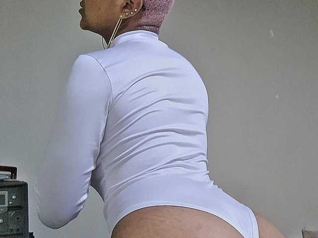 A profil fényképe Baddgalriri26