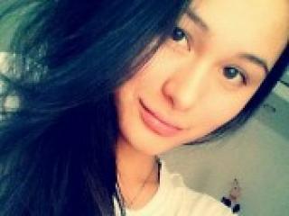 Erotikus videocsevegés bagiraira